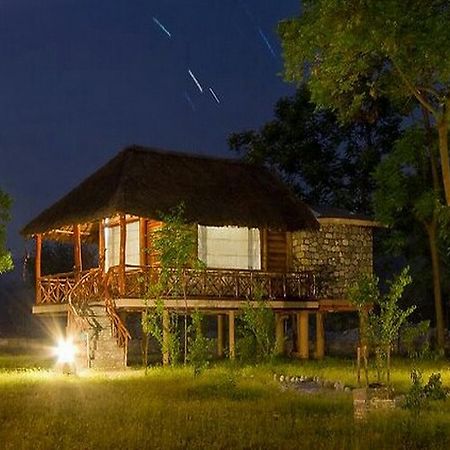 Camp Riverwild Hotel Garjia Екстериор снимка